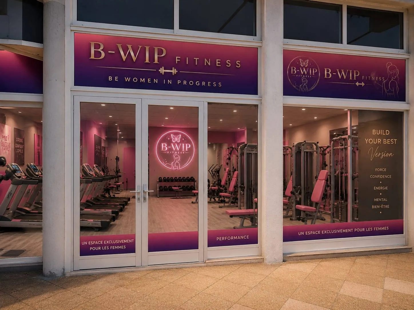 La salle B-WIP Fitness à Fréjus de nuit, vue depuis la façade